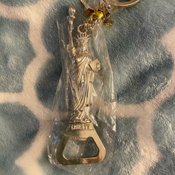 Free w/ Purchase Lady Liberty 🗽 Keychain & Bottle Opener - Picture 1 of 4